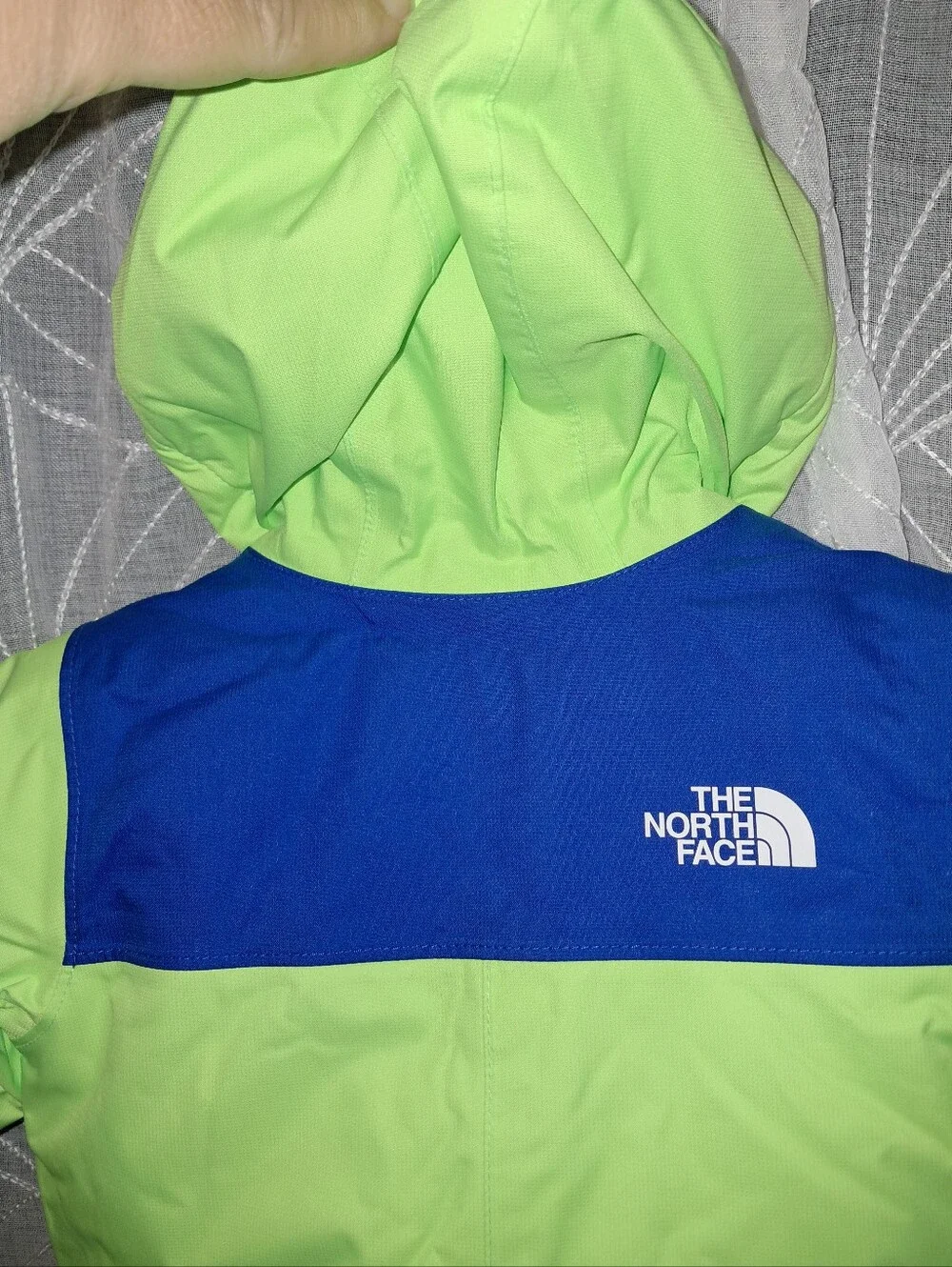 NWT The North Face brand Little kids size 3-6 months, snow suit